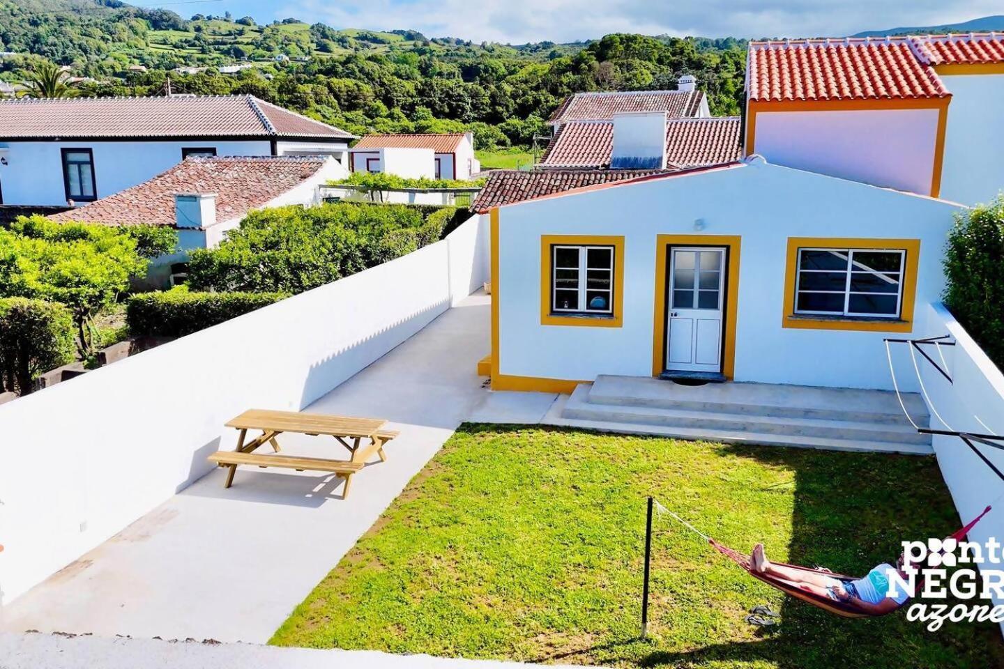The Biscuit House By Pontanegraazores Praia da Vitória Esterno foto
